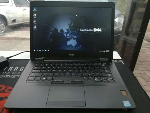 **Beautiful and Fast**DELL LATITUDE E5470*i5vPRO-6300U*BACKLIT*WARRANTY2020*HD*8gb DDR4*256GB SSD*